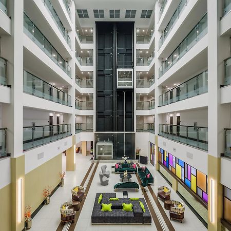 Doubletree By Hilton Sarasota Bradenton Airport Hotel Екстериор снимка