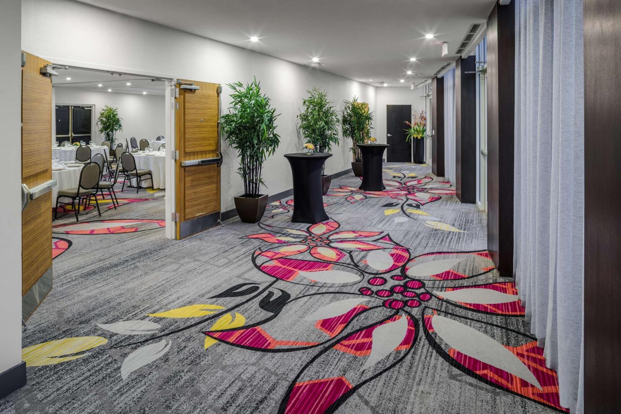 Doubletree By Hilton Sarasota Bradenton Airport Hotel Екстериор снимка