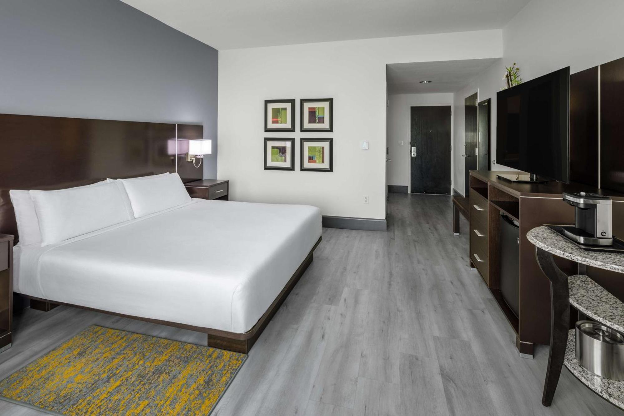 Doubletree By Hilton Sarasota Bradenton Airport Hotel Екстериор снимка