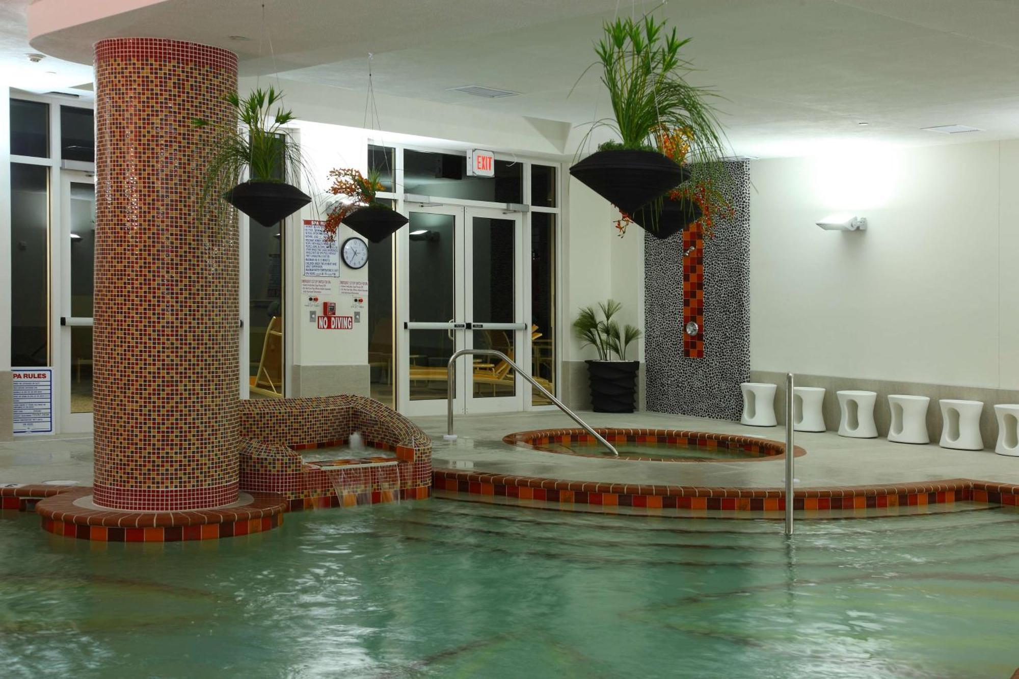Doubletree By Hilton Sarasota Bradenton Airport Hotel Екстериор снимка