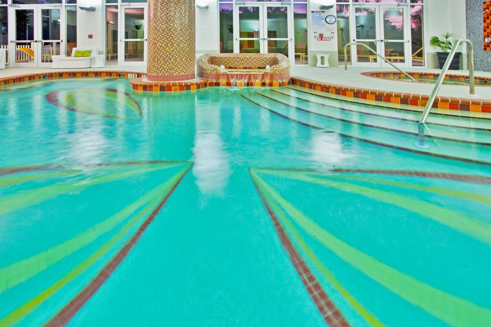 Doubletree By Hilton Sarasota Bradenton Airport Hotel Екстериор снимка