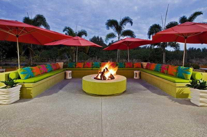 Doubletree By Hilton Sarasota Bradenton Airport Hotel Екстериор снимка